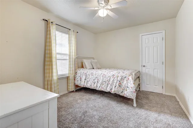 $243,900 | 605 Copper Court, Jarrell, TX 76537