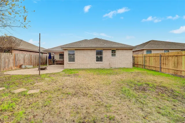 $243,900 | 605 Copper Court, Jarrell, TX 76537