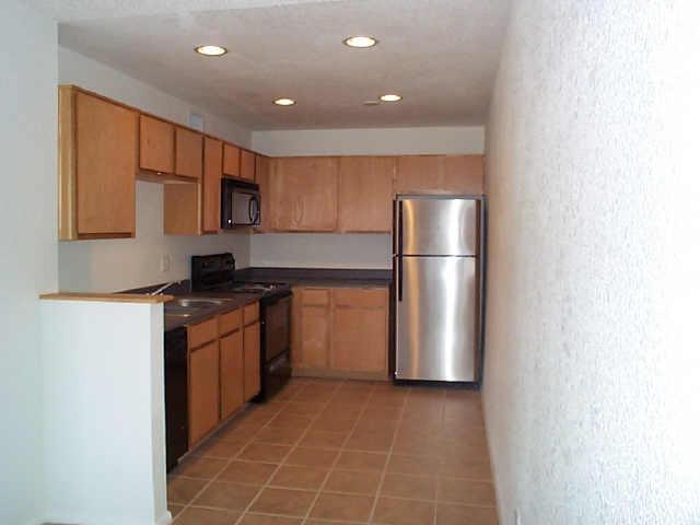 234 East Ruth Avenue Phoenix, AZ 85020 - Photo 1 of 2 Primary Photo