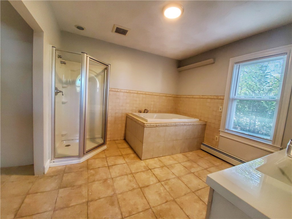 349 River Road Lincoln, RI 02865 - Photo 13 of 31