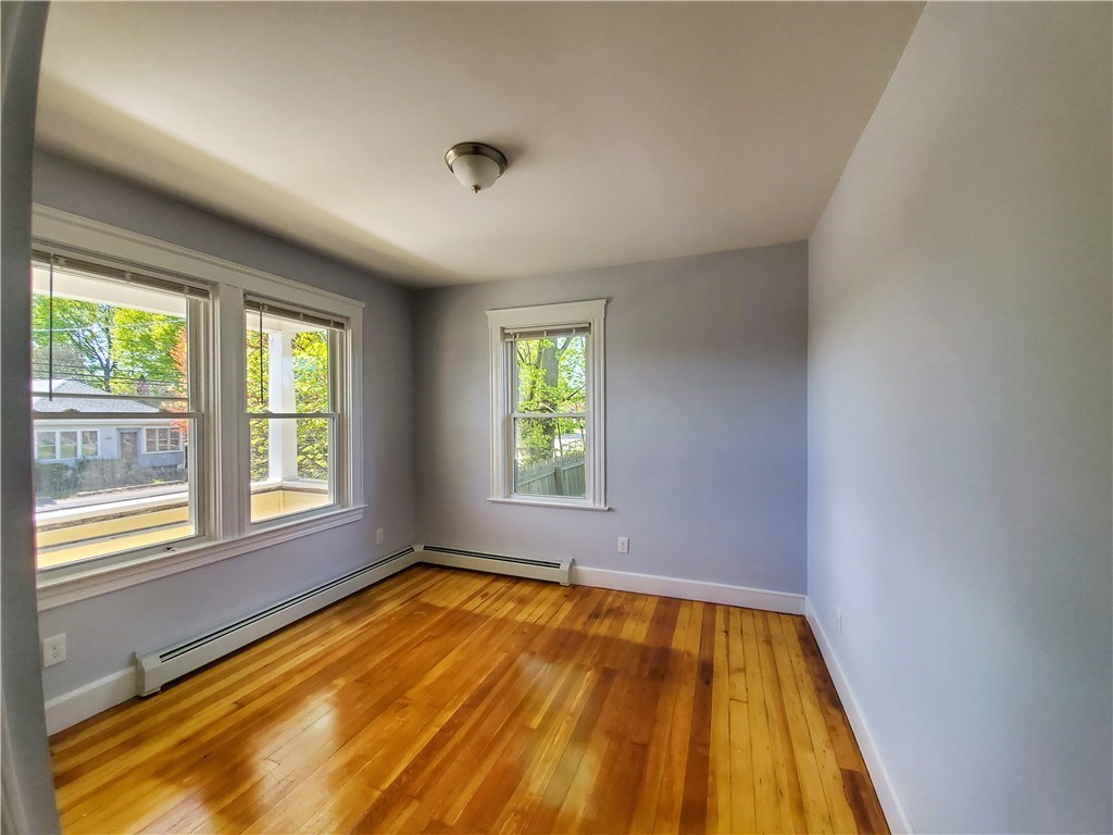 349 River Road Lincoln, RI 02865 - Photo 7 of 31