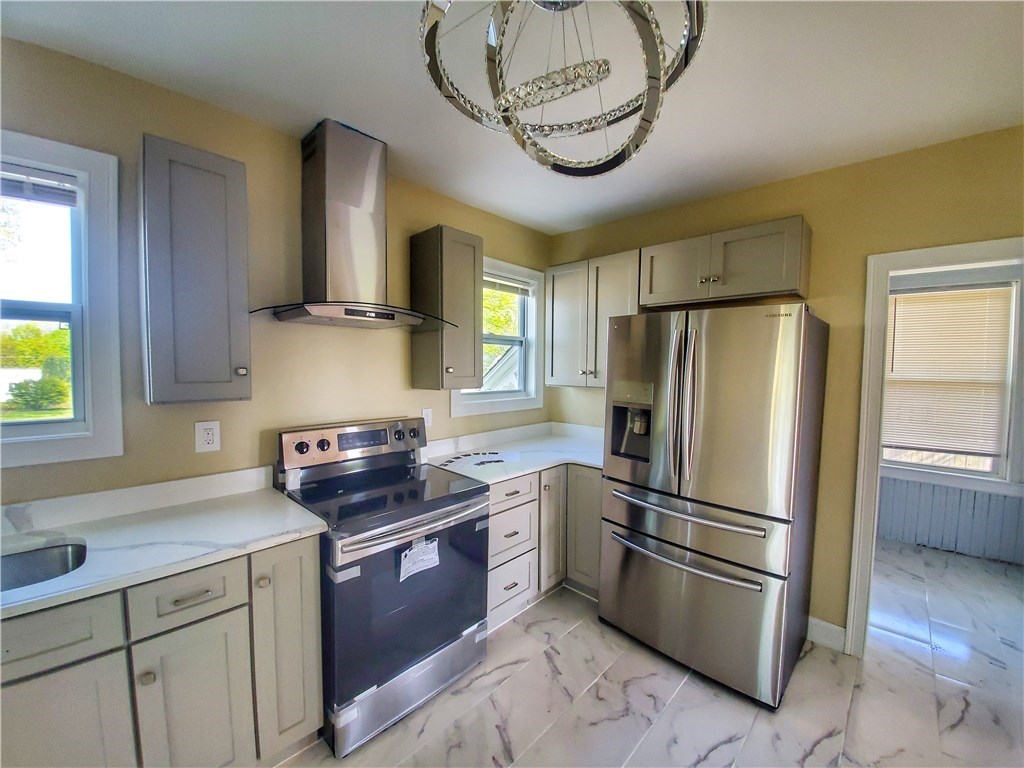 349 River Road Lincoln, RI 02865 - Photo 9 of 31
