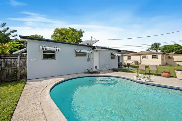 $479,000 | 321 North 69th Avenue, Hollywood, FL 33024