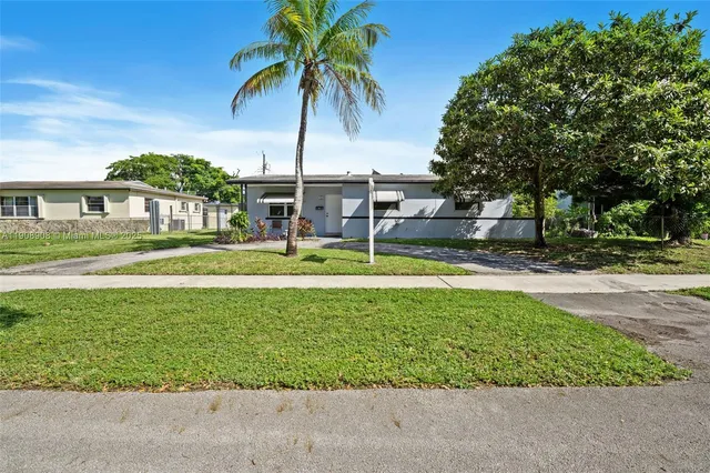 $479,000 | 321 North 69th Avenue, Hollywood, FL 33024