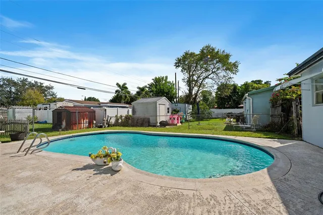 $479,000 | 321 North 69th Avenue, Hollywood, FL 33024