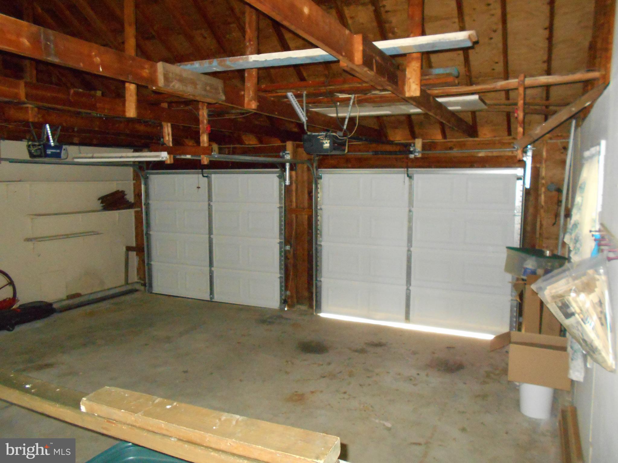 5841 Hudson Wharf Road Cambridge, MD 21613 - Photo 25 of 45 2 car garage
