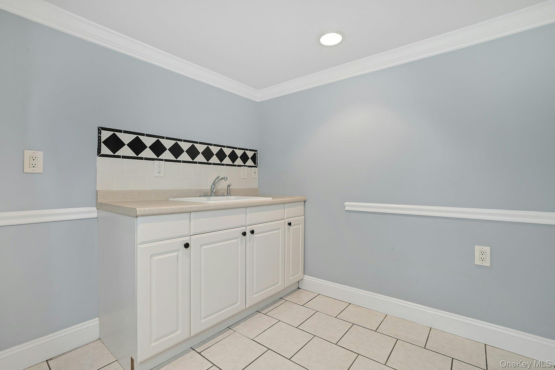 86 Braunsdorf Road Pearl River, NY 10965 - Photo 30 of 38 a view of a kitchen