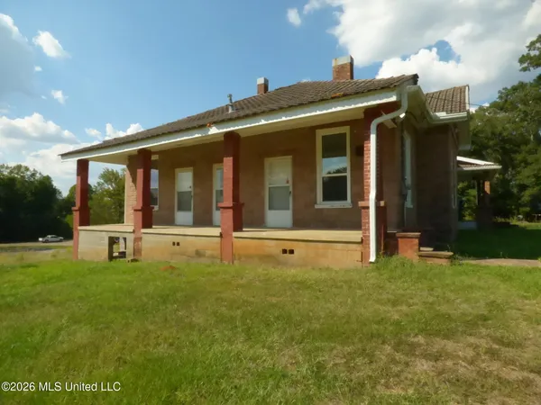 $1,000 | 628 Ave A, McComb, MS 39648