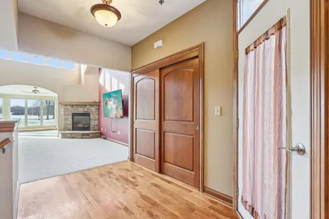 $569,900 | 4041 South Fohr Drive, New Berlin, WI 53151