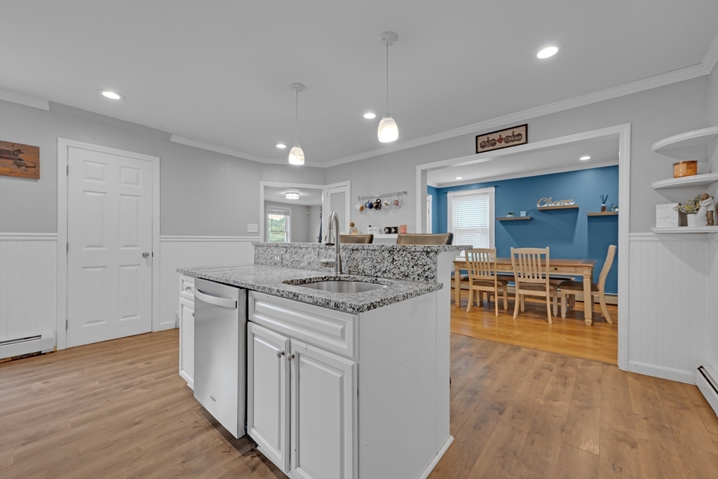 117 Malvern Road Worcester, MA 01610 - Photo 5 of 28
