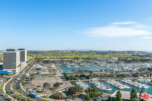 $8,000 | 13600 Marina Pointe Drive, Unit 1507, Marina del Rey, CA 90292