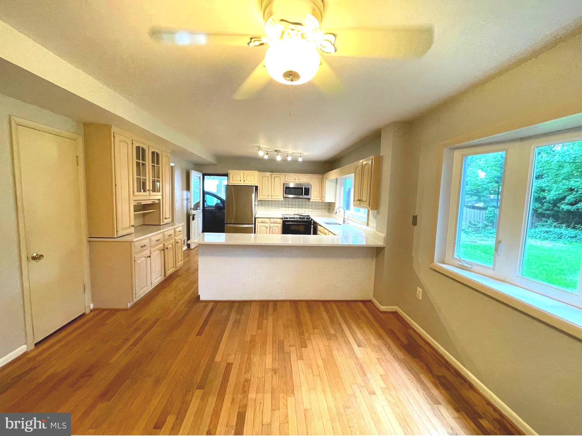 6933 Tyndale Street McLean, VA 22101 - Photo 11 of 28