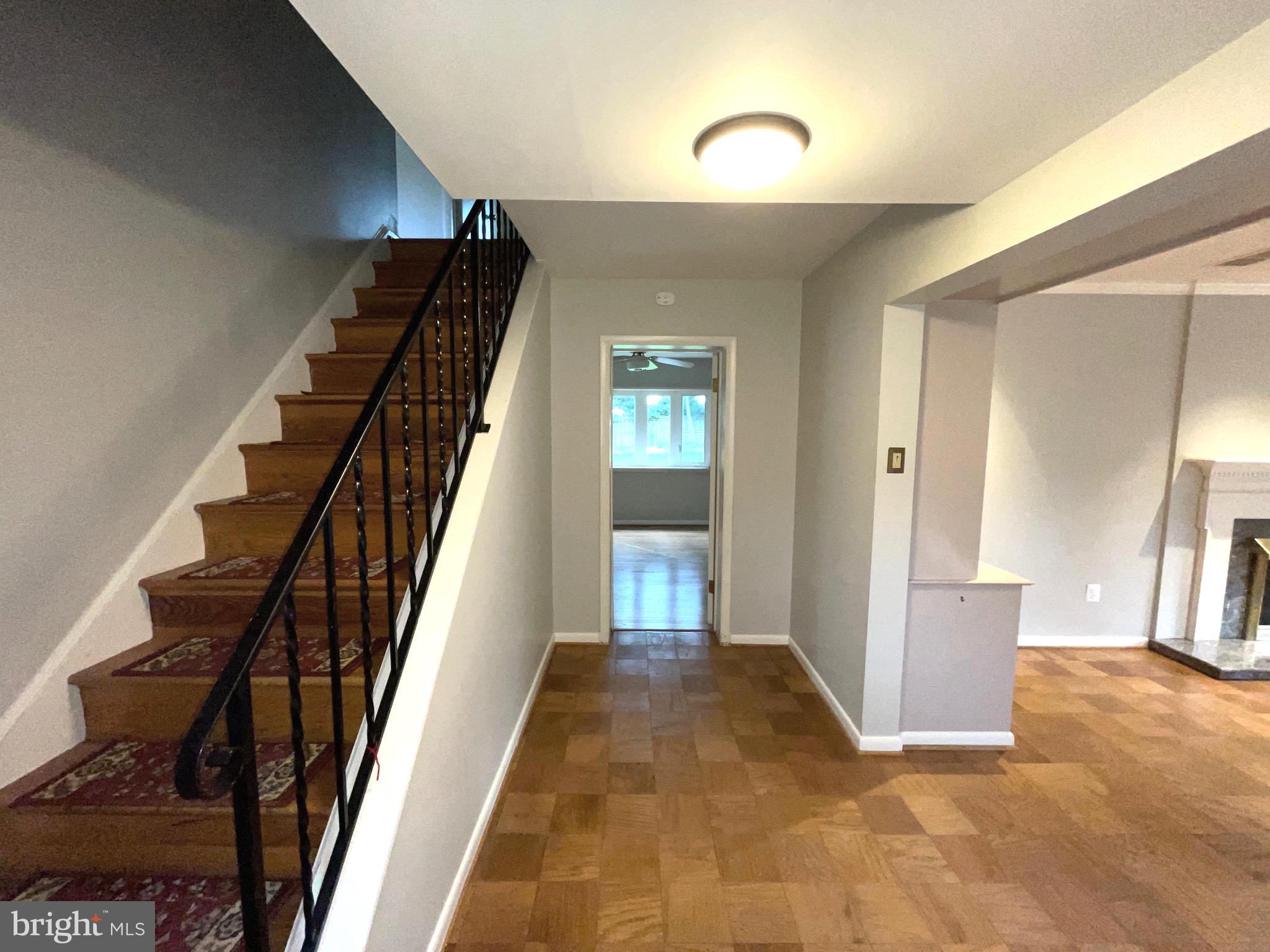 6933 Tyndale Street McLean, VA 22101 - Photo 3 of 28