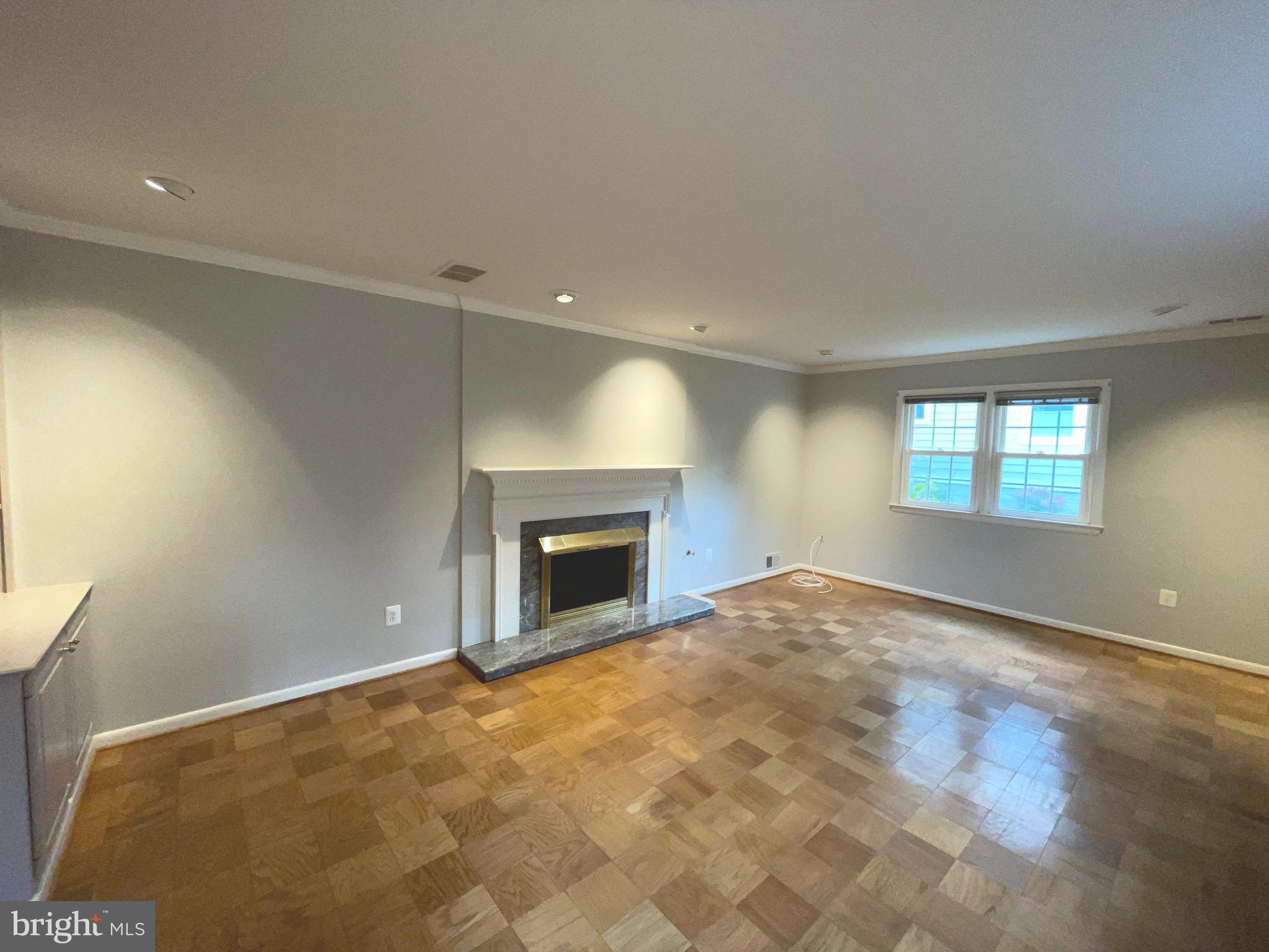 6933 Tyndale Street McLean, VA 22101 - Photo 4 of 28