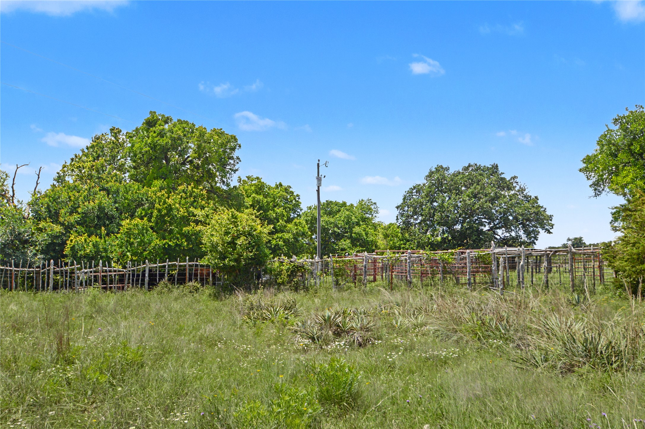 179 East Country Road Goldthwaite, TX 76844 - Photo 27 of 28