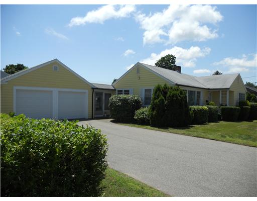 90 Greylock Road Bristol, RI 02809 - Photo 1 of 13 Exterior Front.