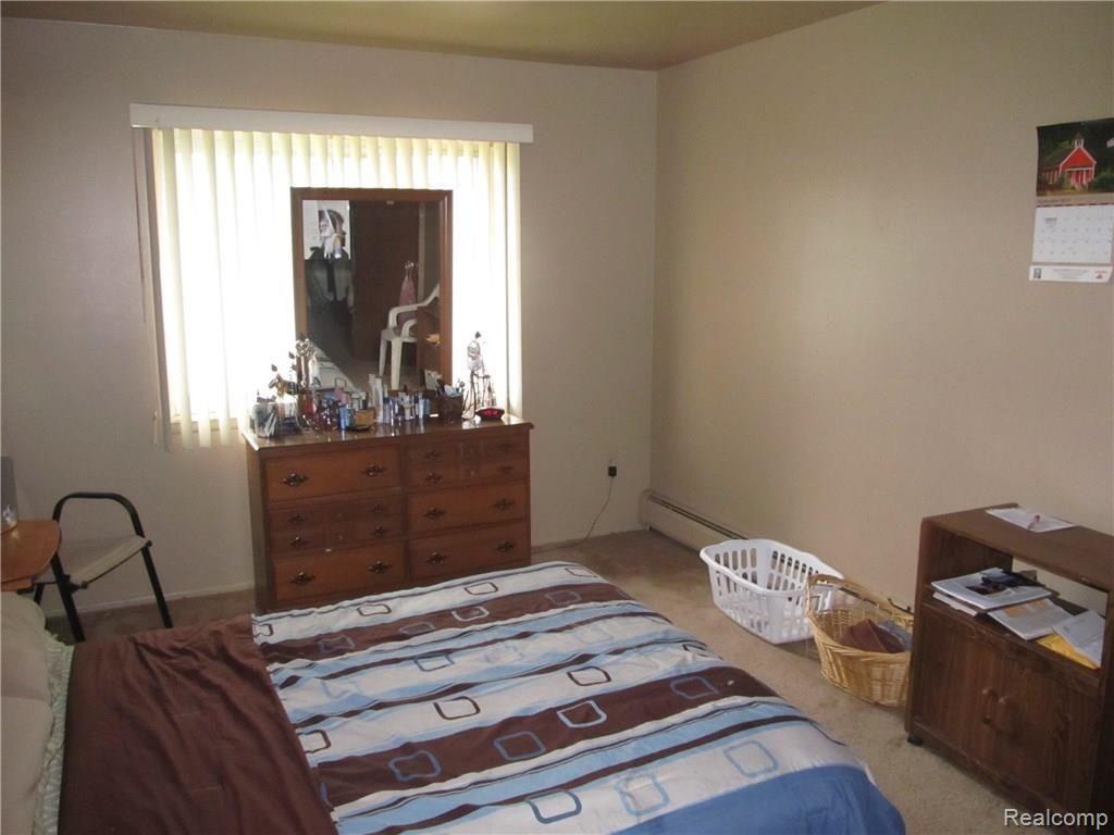 26710 Joy Road Redford, MI 48239 - Photo 4 of 6