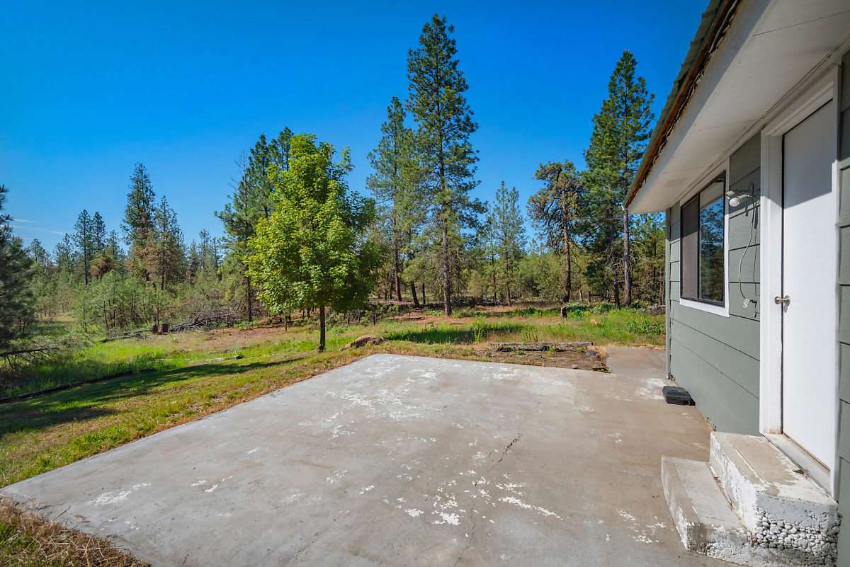 26115 West Tucker Prairie Road Cheney, WA 99004 - Photo 14 of 20