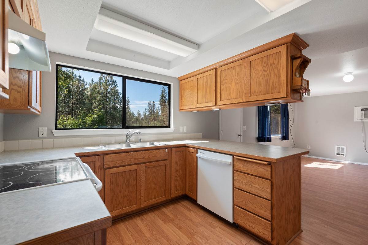 26115 West Tucker Prairie Road Cheney, WA 99004 - Photo 4 of 20