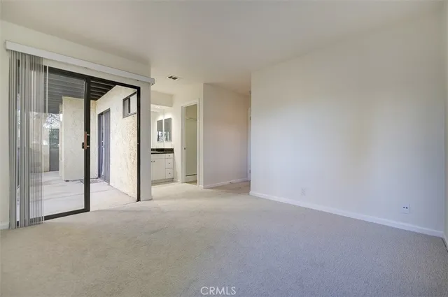 $3,000 | 25581 Indian Hill Lane, Unit E, Laguna Hills, CA 92653