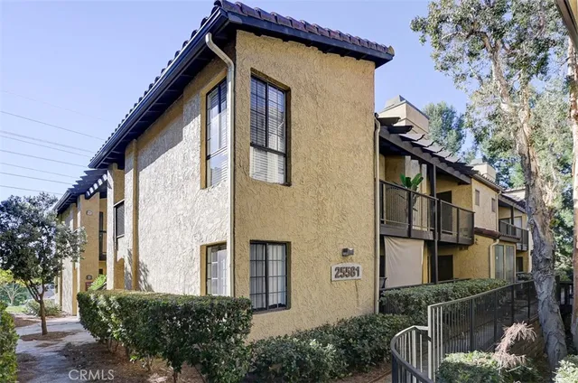 $3,000 | 25581 Indian Hill Lane, Unit E, Laguna Hills, CA 92653
