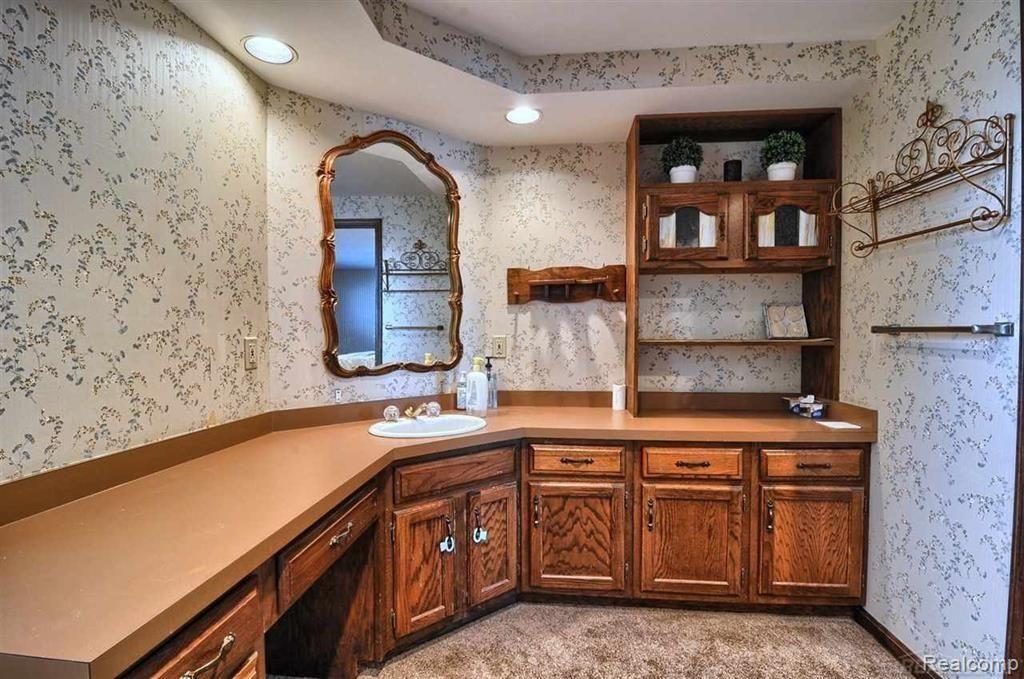 1718 Jason Circle Rochester, MI 48306 - Photo 22 of 31 22.JPG