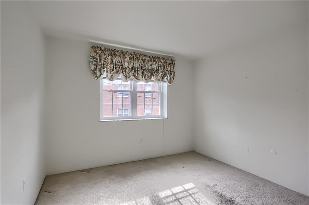 209 Coraopolis Road, Unit 10 Coraopolis, PA 15108 - Photo 14 of 24 Gallery Image 14