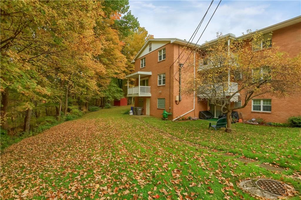 209 Coraopolis Road, Unit 10 Coraopolis, PA 15108 - Photo 22 of 24 Shared green spaces!
