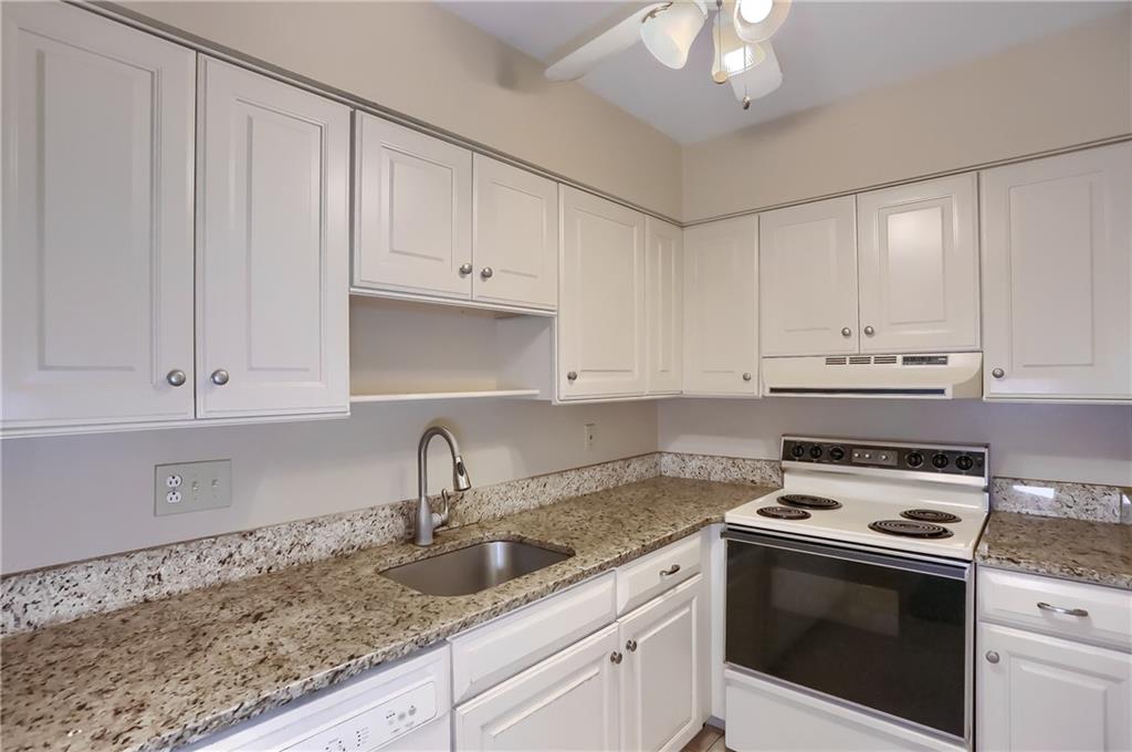 209 Coraopolis Road, Unit 10 Coraopolis, PA 15108 - Photo 9 of 24 Gallery Image 9