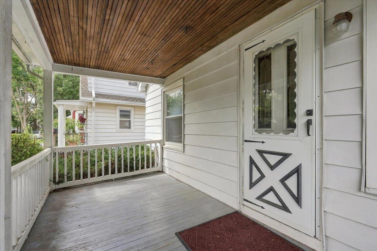2682 South S Madison, WI 53704 - Photo 4 of 43 Gallery Image 4