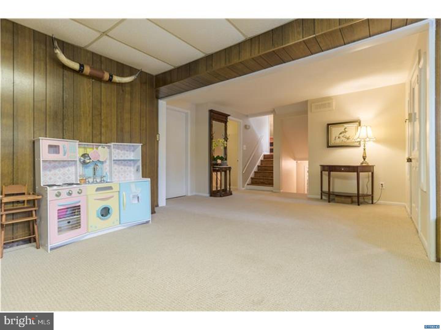 514 Crest Road Wilmington, DE 19803 - Photo 3 of 25 Gallery Image 3
