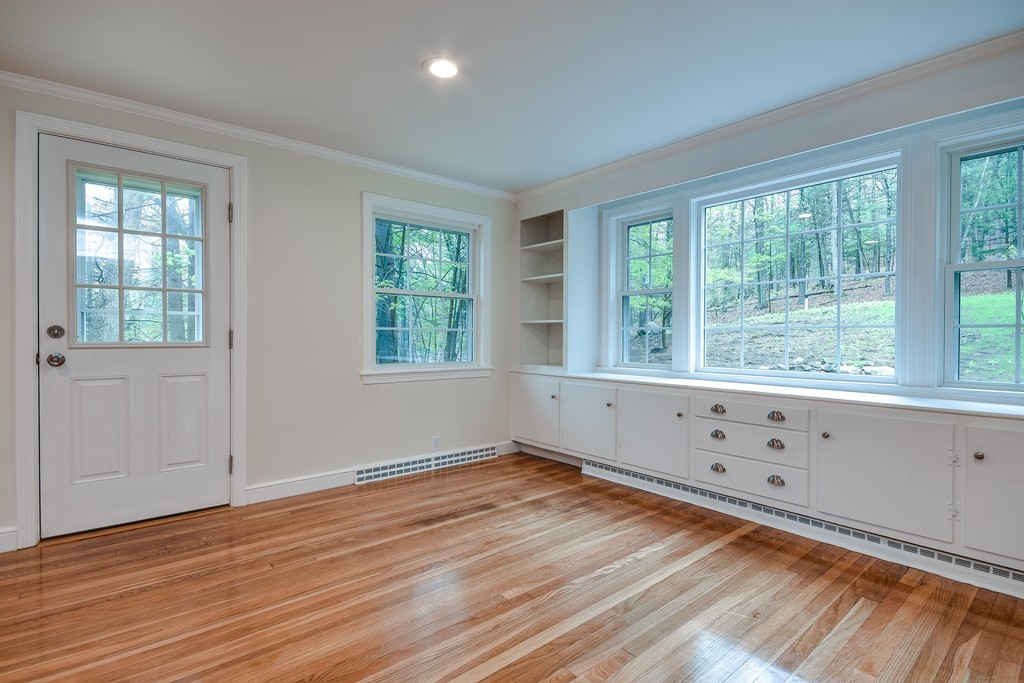 835 Edmands Road Framingham, MA 01701 - Photo 6 of 30 Gallery Image 6