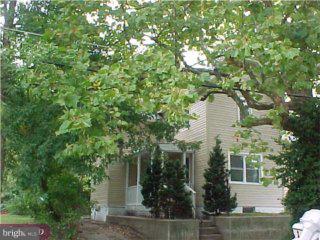 12 Lincoln Avenue Clementon, NJ 08021 - Photo 1 of 4