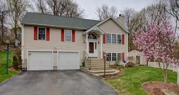 53 Denver Terrace Worcester, MA 01604 - Photo 1 of 20