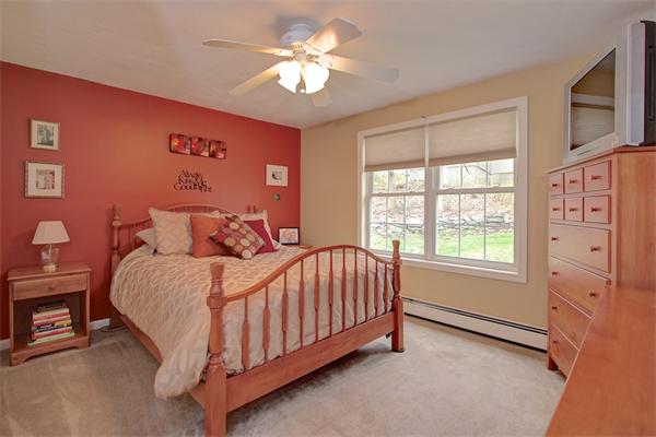 53 Denver Terrace Worcester, MA 01604 - Photo 13 of 20