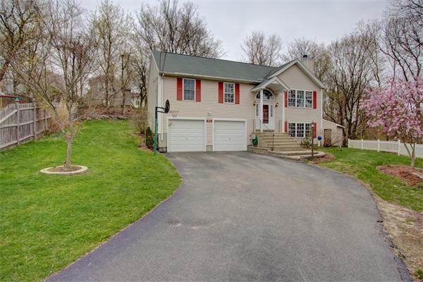 53 Denver Terrace Worcester, MA 01604 - Photo 2 of 20