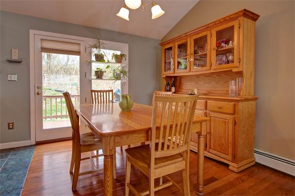 53 Denver Terrace Worcester, MA 01604 - Photo 7 of 20