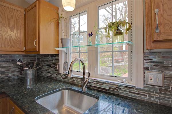 53 Denver Terrace Worcester, MA 01604 - Photo 10 of 20