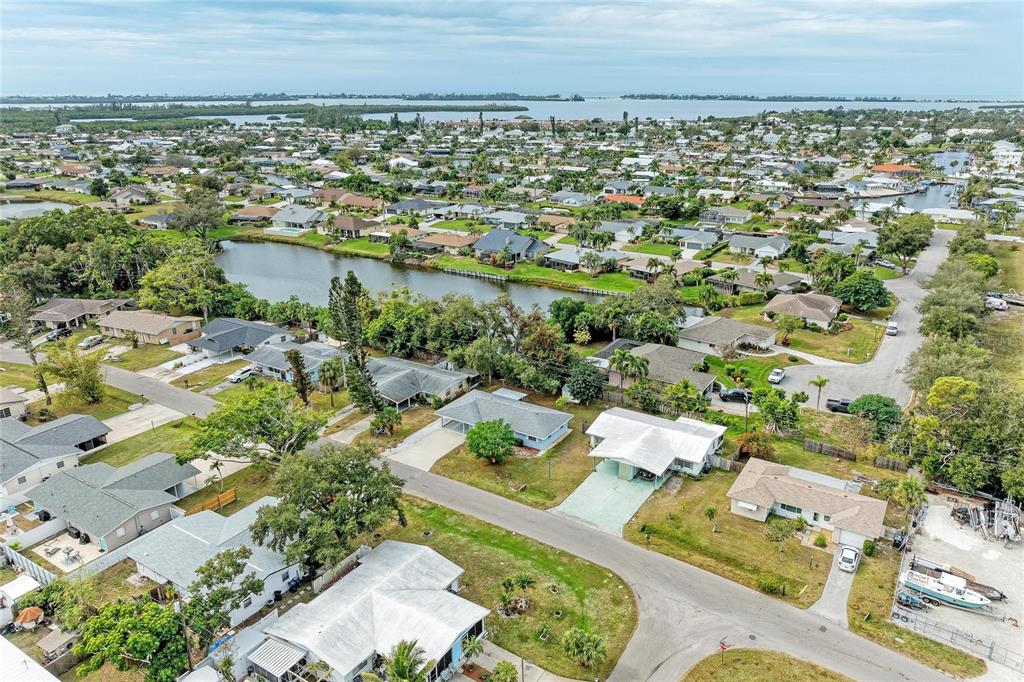 4424 87th St Court West Bradenton, FL 34210 - Photo 32 of 40