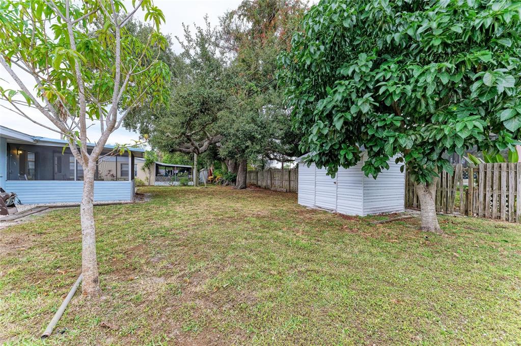 4424 87th St Court West Bradenton, FL 34210 - Photo 37 of 40