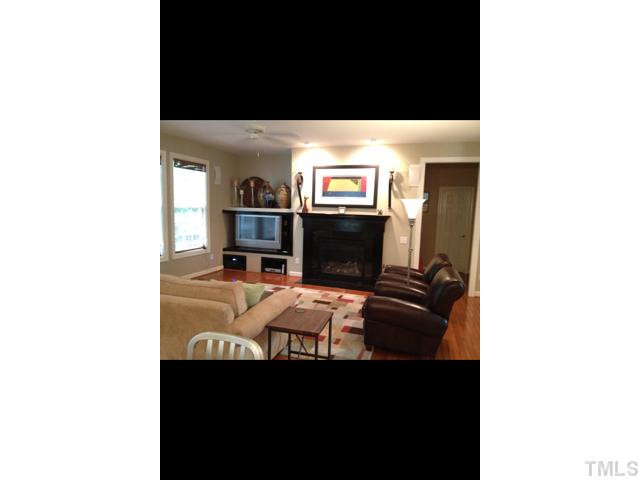 1732 Wysong Court Raleigh, NC 27612 - Photo 14 of 24 Den/Family/Great Room