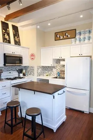 $2,500 | 615 Milan Street, New Orleans, LA 70115