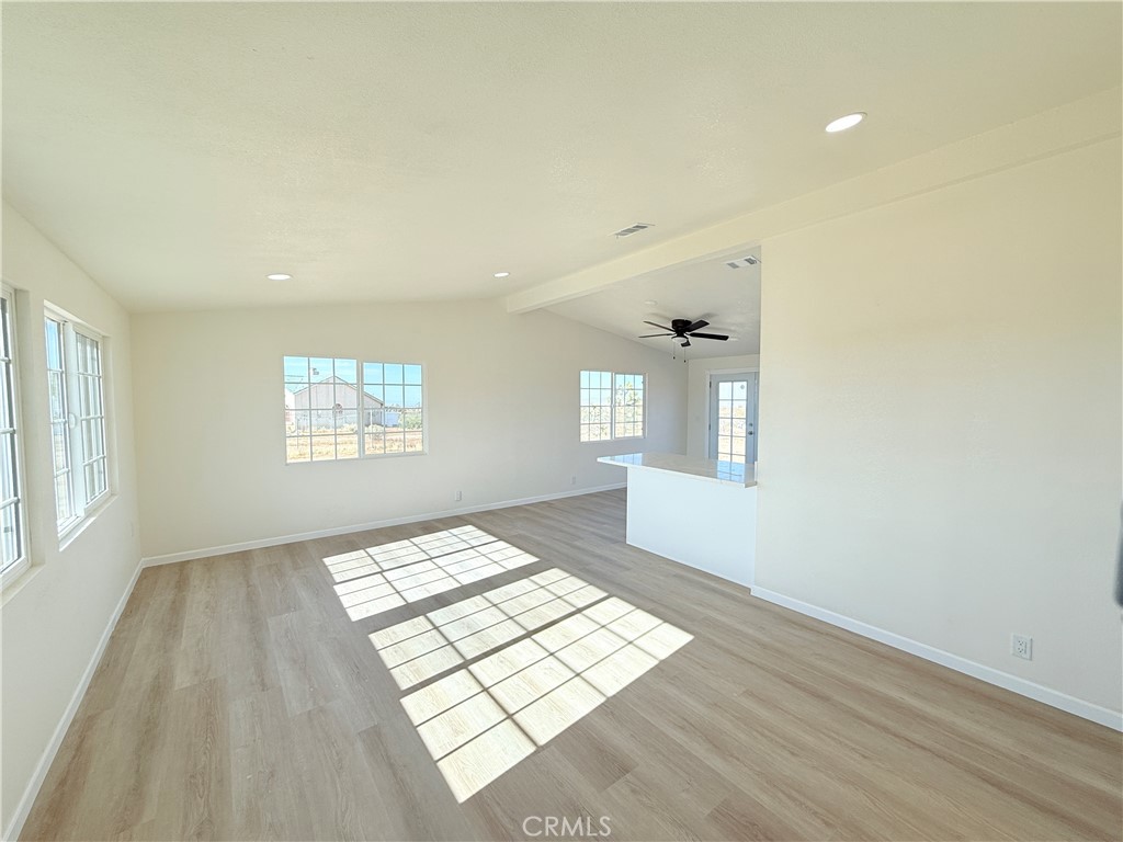 11975 Barbet Road Phelan, CA 92371 - Photo 5 of 26
