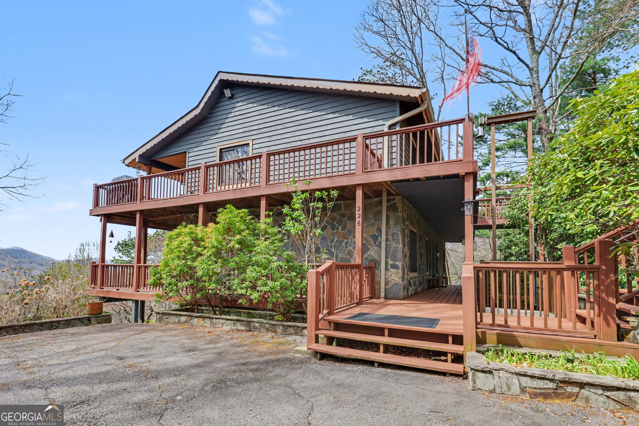 226 Moon Ridge Drive Dillard, GA 30537 - Photo 5 of 105