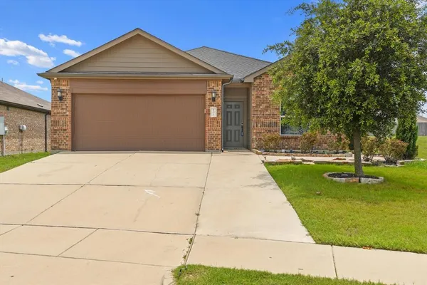 $300,000 | 103 Alamo Way, Venus, TX 76084