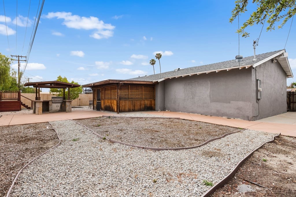 3554 Royal Simi Valley, CA 93063 - Photo 4 of 13 Gallery Image 4