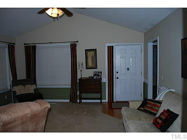384 Axum Road Willow Spring, NC 27592 - Photo 9 of 19 Living Room