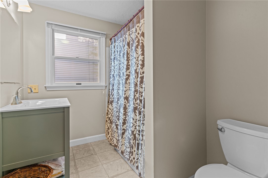 71 Salisbury Street Woonsocket, RI 02895 - Photo 26 of 44 Gallery Image 26
