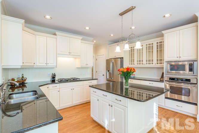 2006 Dunforest Court Raleigh, NC 27614 - Photo 5 of 25 Gallery Image 5