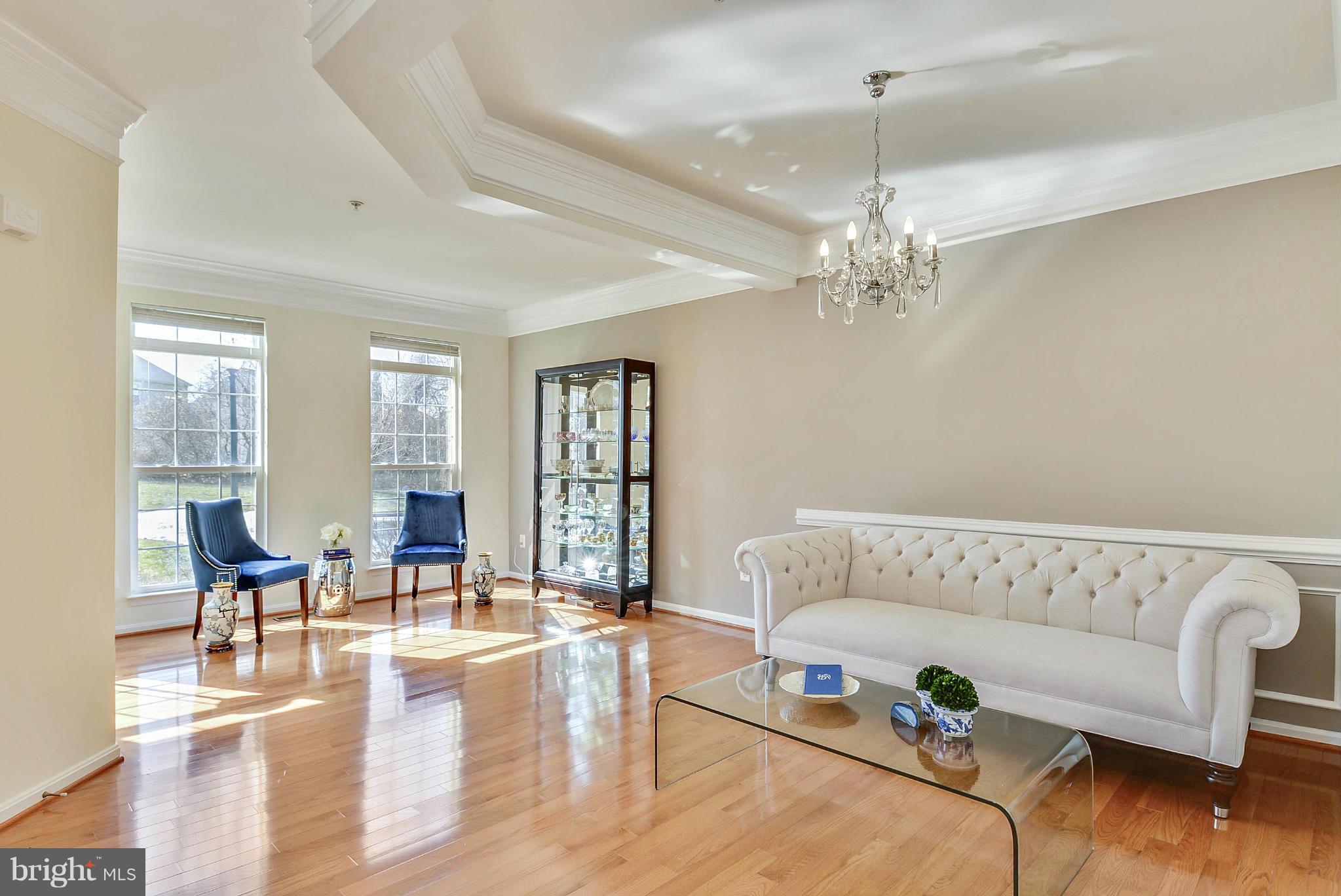 18858 Broken Oak Road Boyds, MD 20841 - Photo 7 of 30 Expansive Living/Dining Room for Entertaining